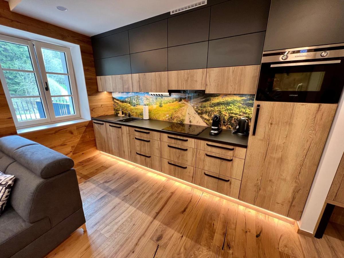 Apartmany Barth Holiday - Rezidence Maj Pec pod Snezkou Ngoại thất bức ảnh