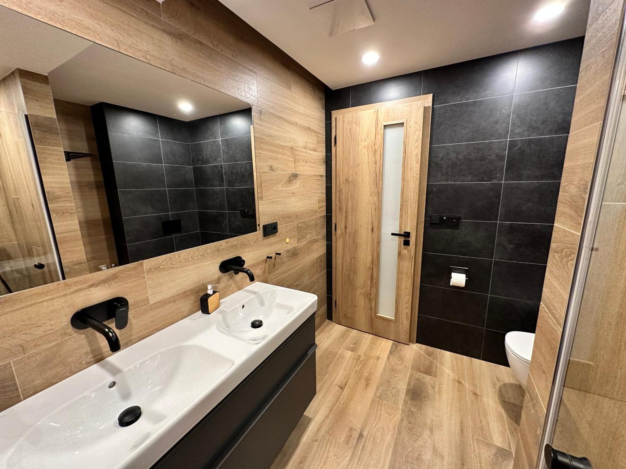 Apartmany Barth Holiday - Rezidence Maj Pec pod Snezkou Ngoại thất bức ảnh