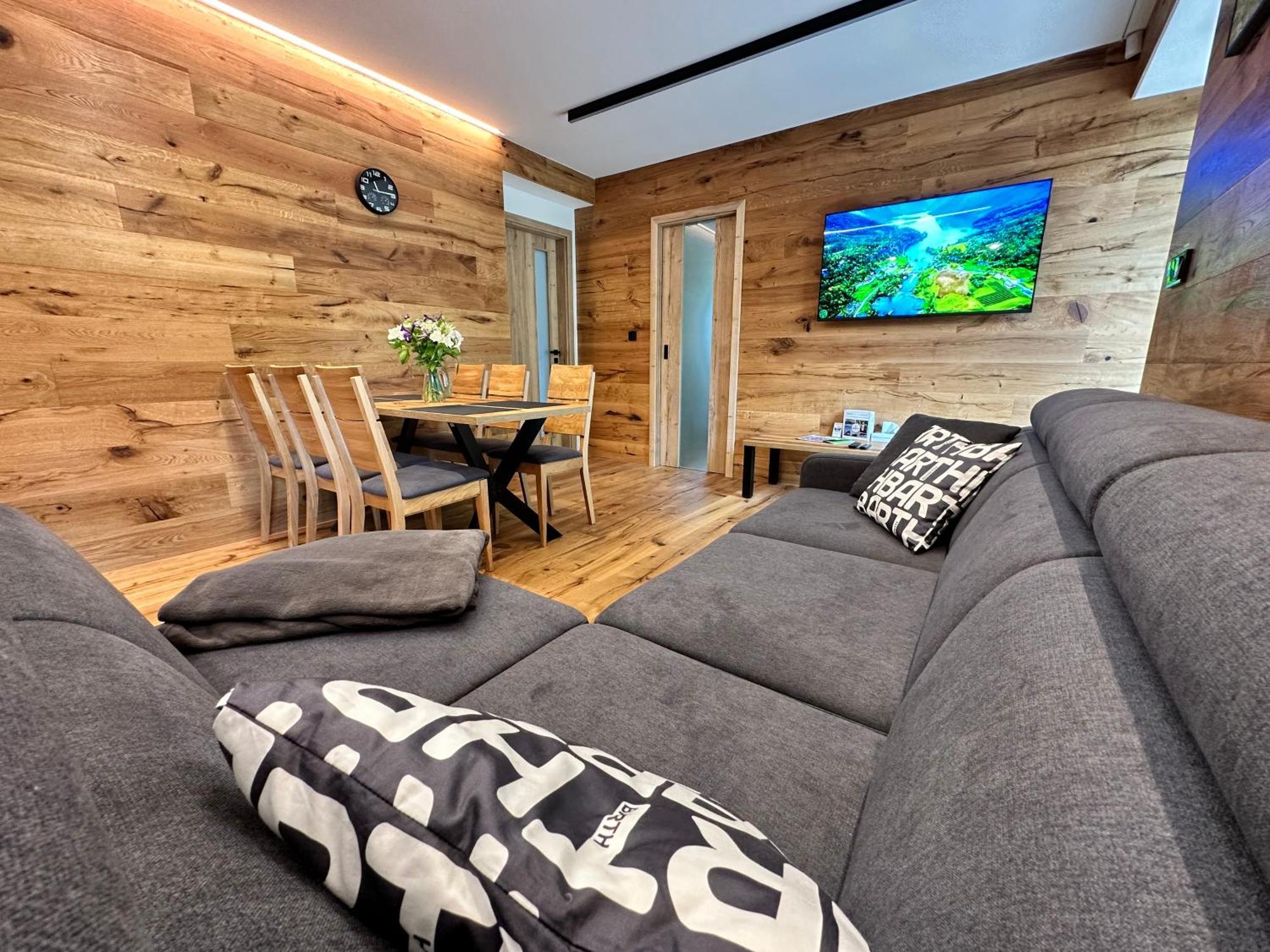 Apartmany Barth Holiday - Rezidence Maj Pec pod Snezkou Ngoại thất bức ảnh