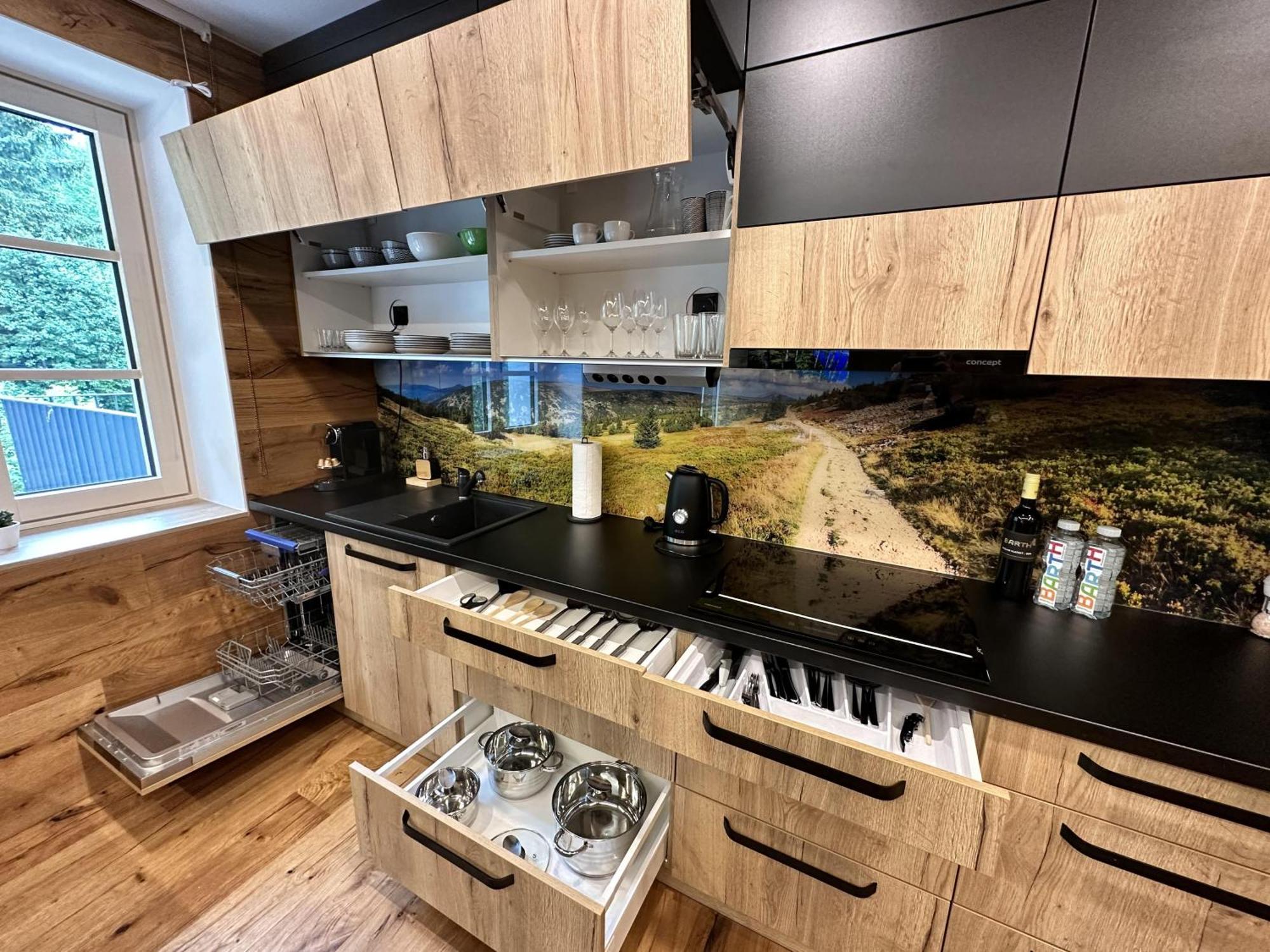 Apartmany Barth Holiday - Rezidence Maj Pec pod Snezkou Ngoại thất bức ảnh