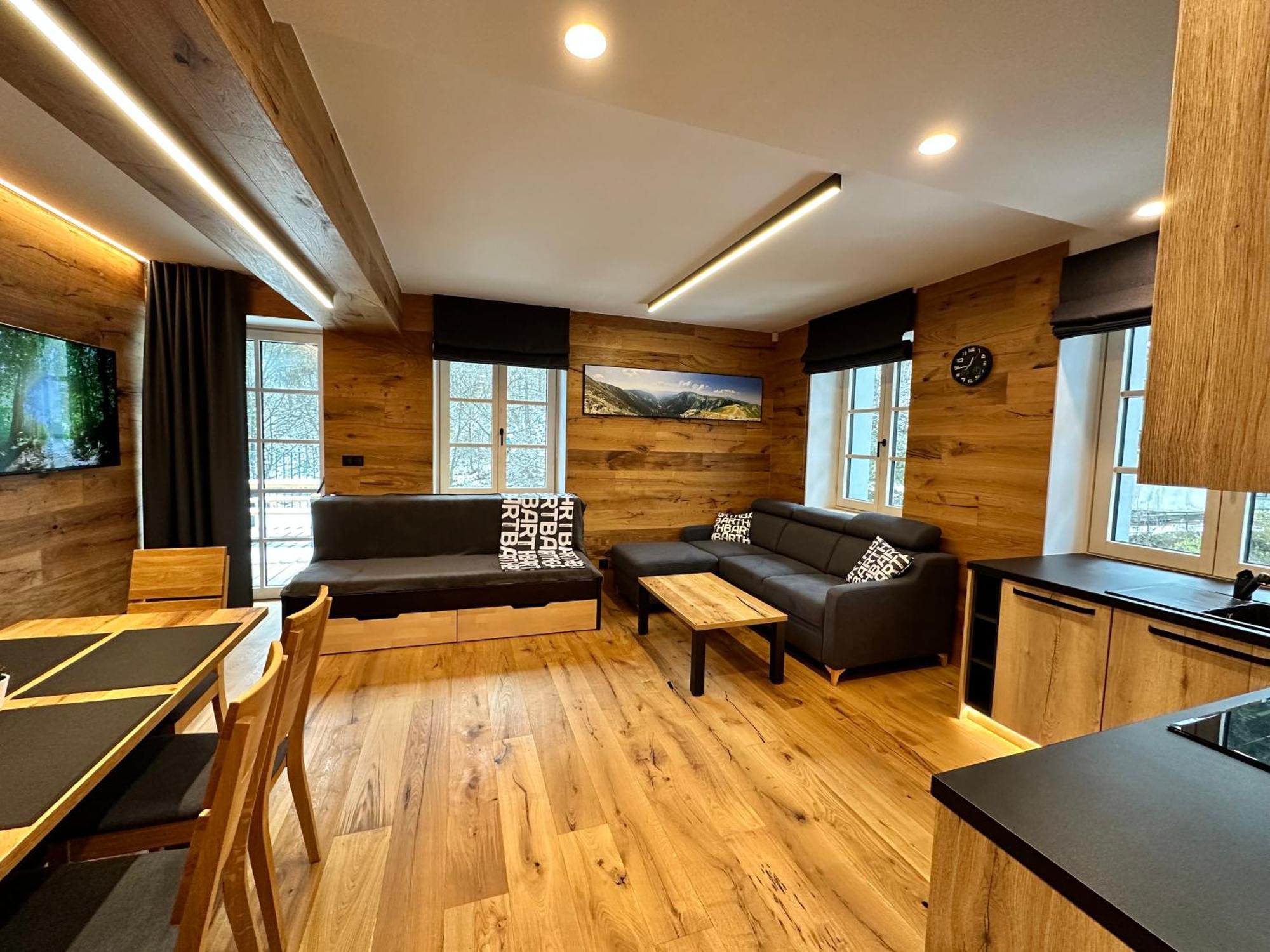 Apartmany Barth Holiday - Rezidence Maj Pec pod Snezkou Ngoại thất bức ảnh