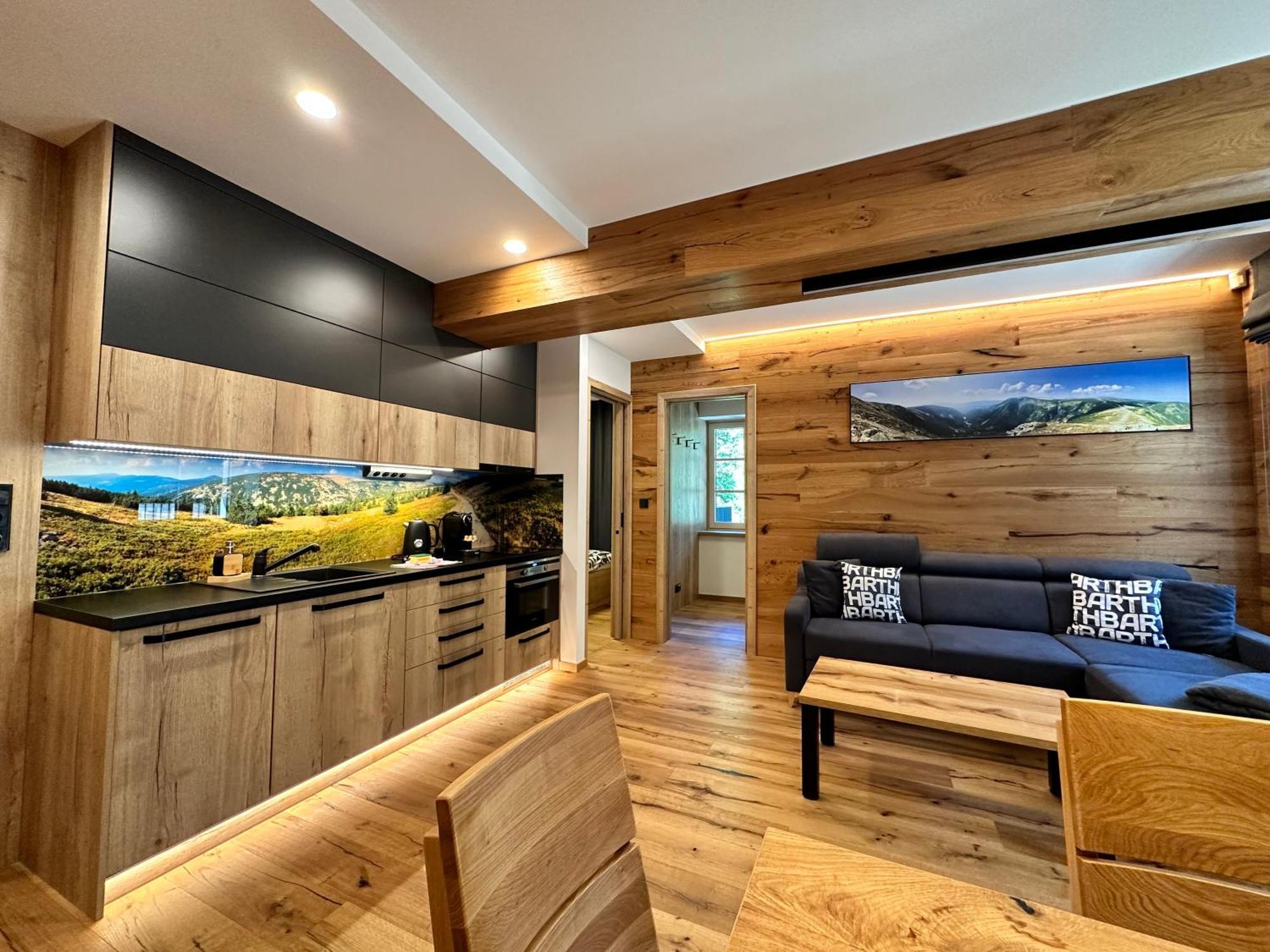 Apartmany Barth Holiday - Rezidence Maj Pec pod Snezkou Ngoại thất bức ảnh